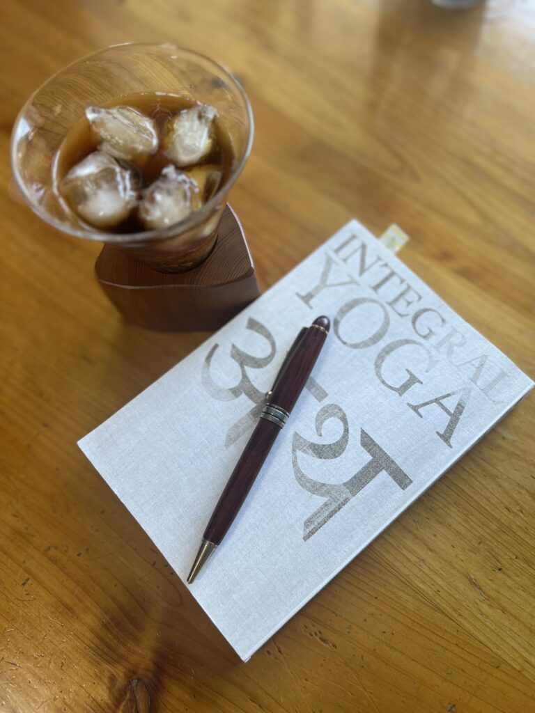 ヨガスートラ コーヒー ペン