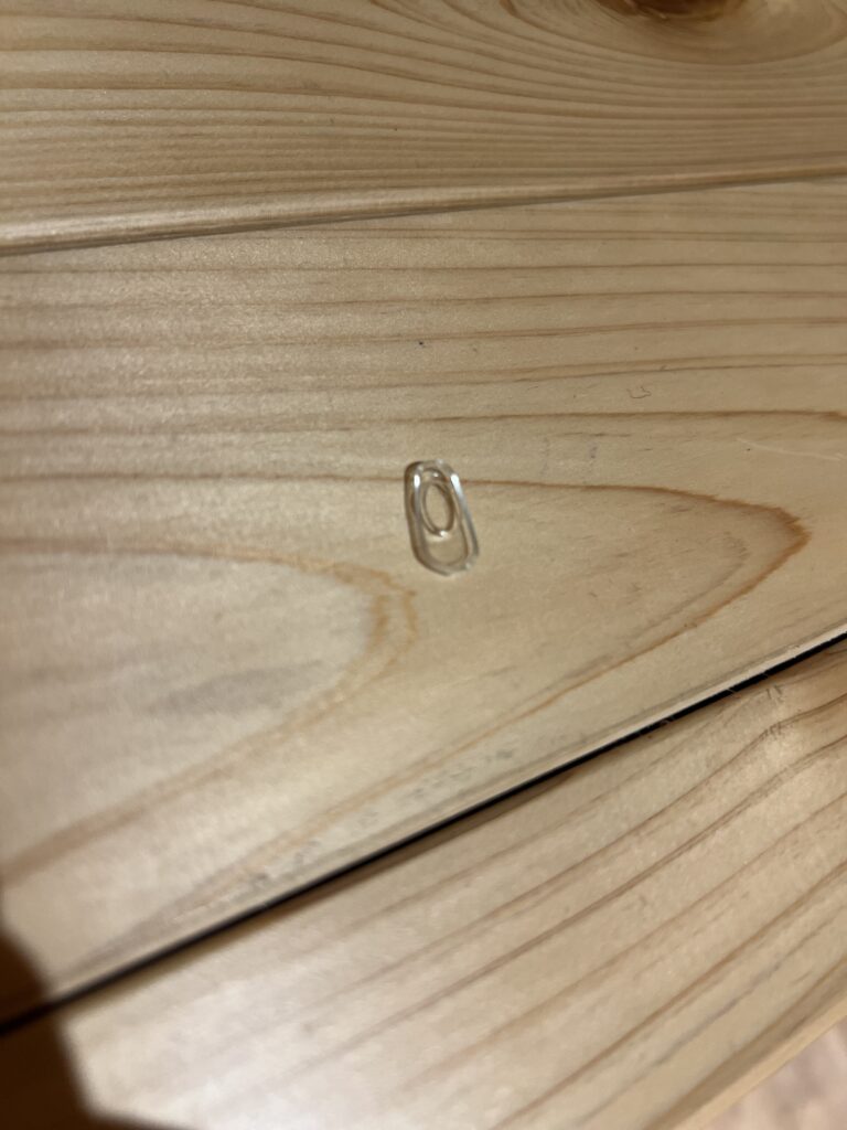 メガネの鼻当て 小さな思いやり 神は細部に宿る 日本のやさしさ ヨガクラスの前